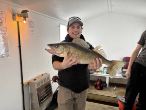 2063uidTrophy_walleye_in_fish_house_Cyrus_Resort.jpg